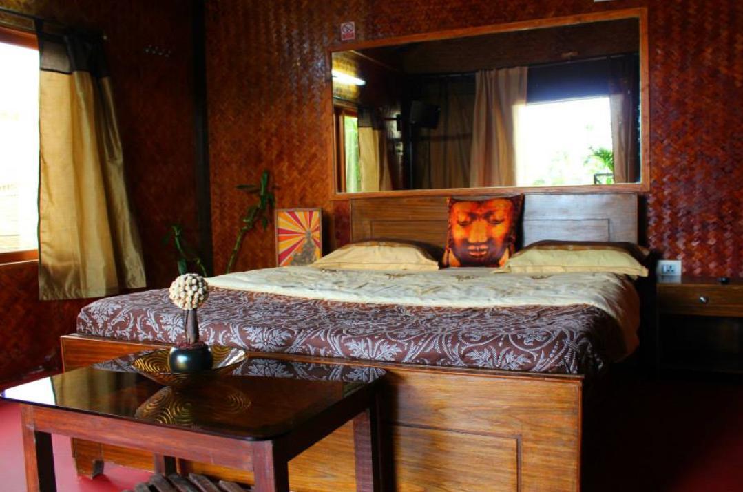Rock Water Resort Морджим Стая снимка